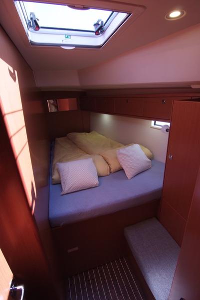 Book yachts online - sailboat - Bavaria Cruiser 46 - GARBIN - rent