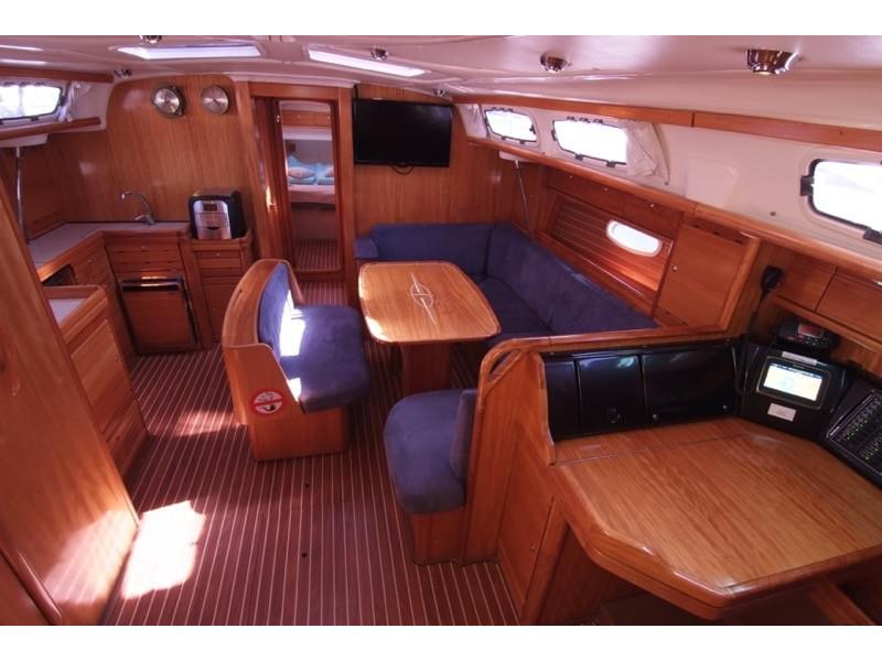 Book yachts online - sailboat - Bavaria 46 Cruiser - SHE - rent