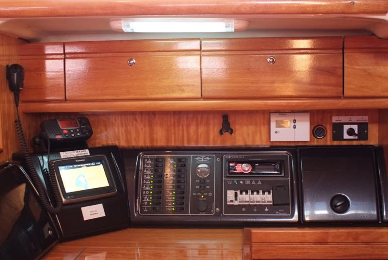 Book yachts online - sailboat - Bavaria 46 Cruiser - SHE - rent