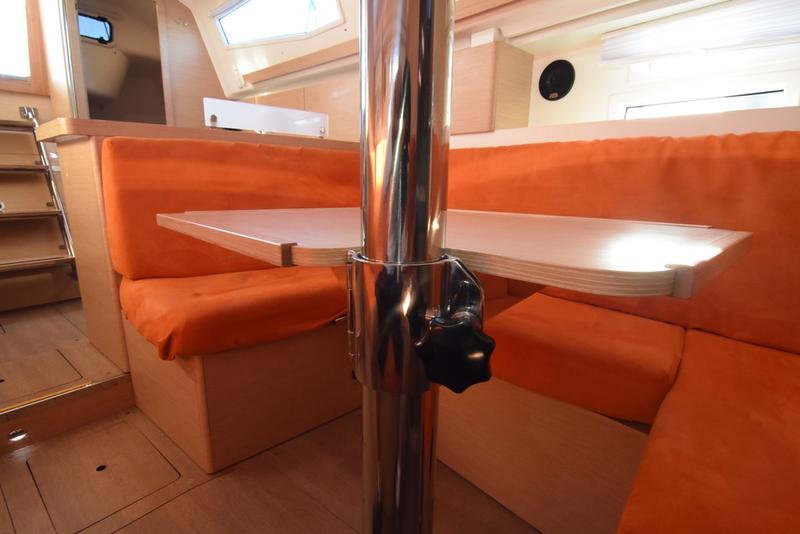 Book yachts online - sailboat - Elan 35 Impression - ARASHI - rent