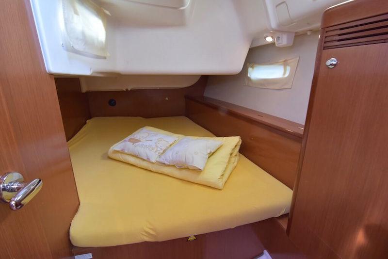 Book yachts online - sailboat - Beneteau Oceanis 40 - IMAGINE  - rent