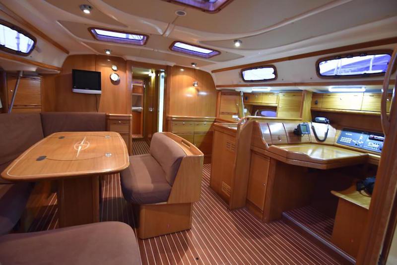 Book yachts online - sailboat - Bavaria 50 Cruiser - TONINA - rent