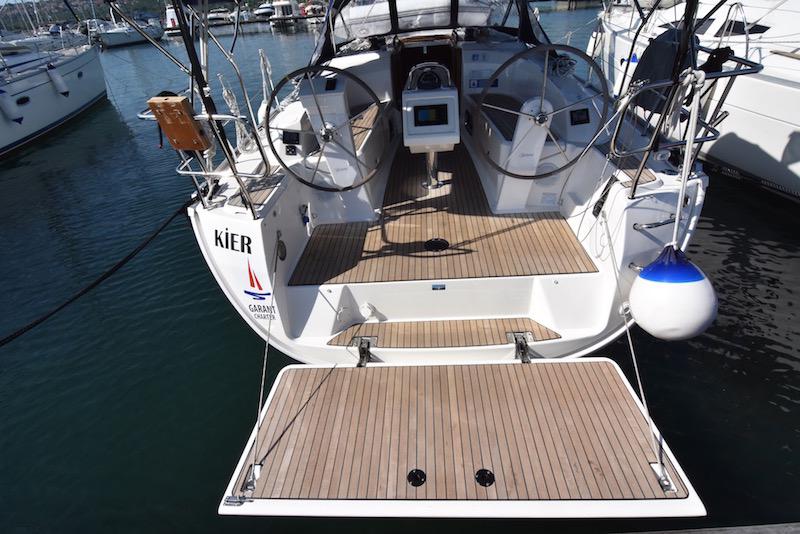 Book yachts online - sailboat - Bavaria Cruiser 34 - KIER - rent