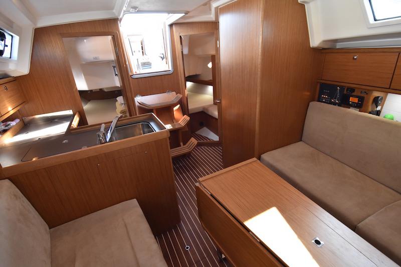 Book yachts online - sailboat - Bavaria Cruiser 34 - KIER - rent