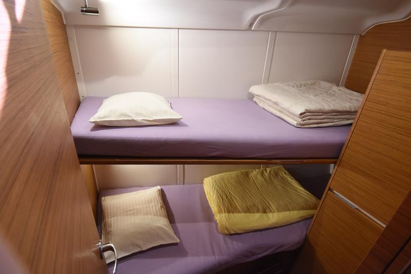 Book yachts online - sailboat - Elan 45 Impression - TWILIGHT  - rent