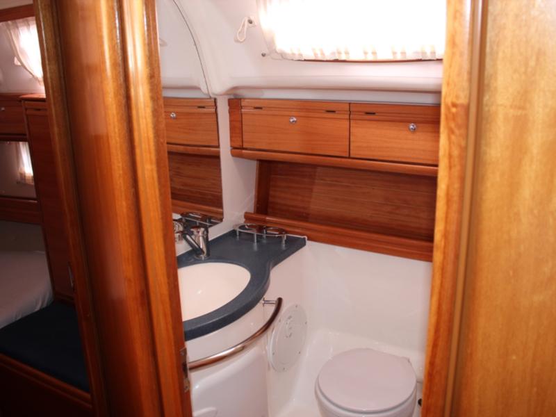 Book yachts online - sailboat - Bavaria 46 Cruiser - Thetis - rent