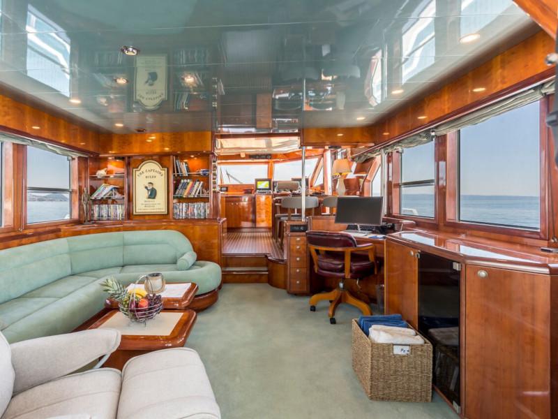 Book yachts online - motorboat - Moonen 65 - Petar - rent