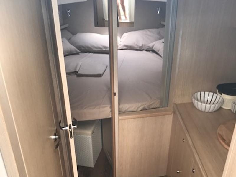 Book yachts online - motorboat - Mirakul 30 HT - Blowfish - rent
