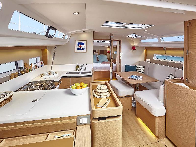 Book yachts online - sailboat - Sun Odyssey 440 - Apollonas - rent
