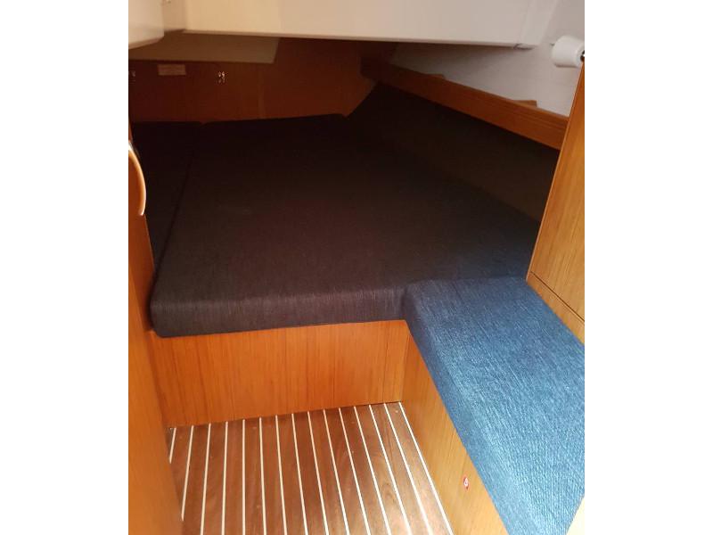 Book yachts online - sailboat - Bavaria Cruiser 41 - Melia - rent