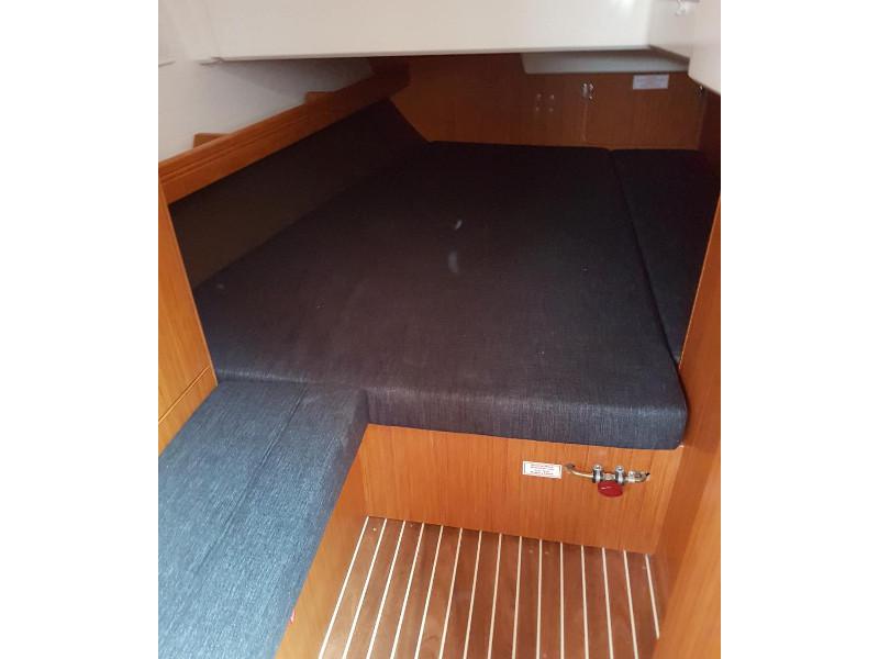 Book yachts online - sailboat - Bavaria Cruiser 41 - Melia - rent