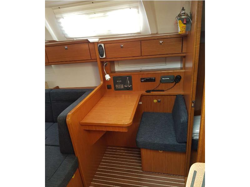 Book yachts online - sailboat - Bavaria Cruiser 41 - Melia - rent