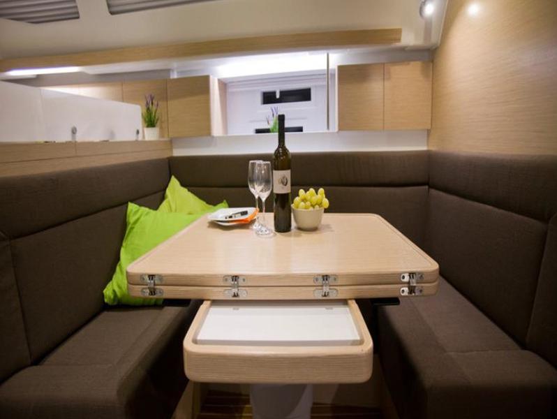 Book yachts online - sailboat - Elan 40 Impression - Giorgia - rent