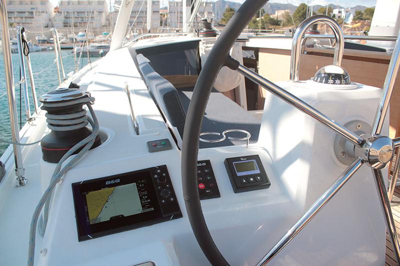 Book yachts online - sailboat - Oceanis 41.1 (2 Heads) - IBIZA - rent