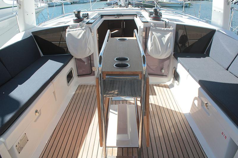 Book yachts online - sailboat - Oceanis 41.1 (2 Heads) - IBIZA - rent