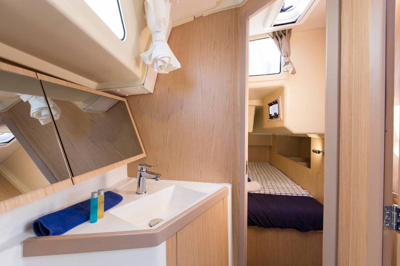Book yachts online - sailboat - Oceanis 41.1 (2 Heads) - Oeanis 41.1 Estartit - rent