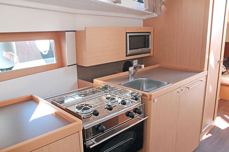 Book yachts online - sailboat - Oceanis 38.1 - OCEAN - rent