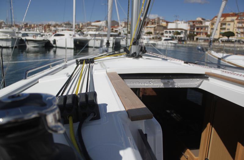 Book yachts online - sailboat - Oceanis 35.1 - LLAMPUGA - rent