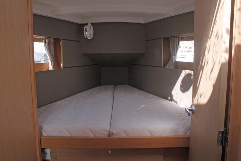 Book yachts online - sailboat - Oceanis 35.1 - LLAMPUGA - rent