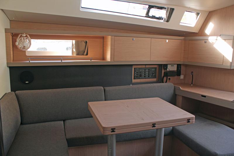 Book yachts online - sailboat - Oceanis 45 - DREAMS - rent