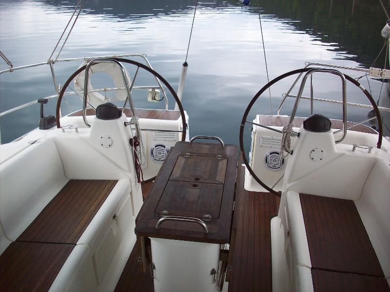 Book yachts online - sailboat - Bavaria 42 Cruiser - Galini - rent