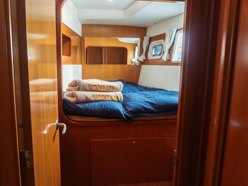 Book yachts online - catamaran - Lagoon 440 - Futuna Lua - rent