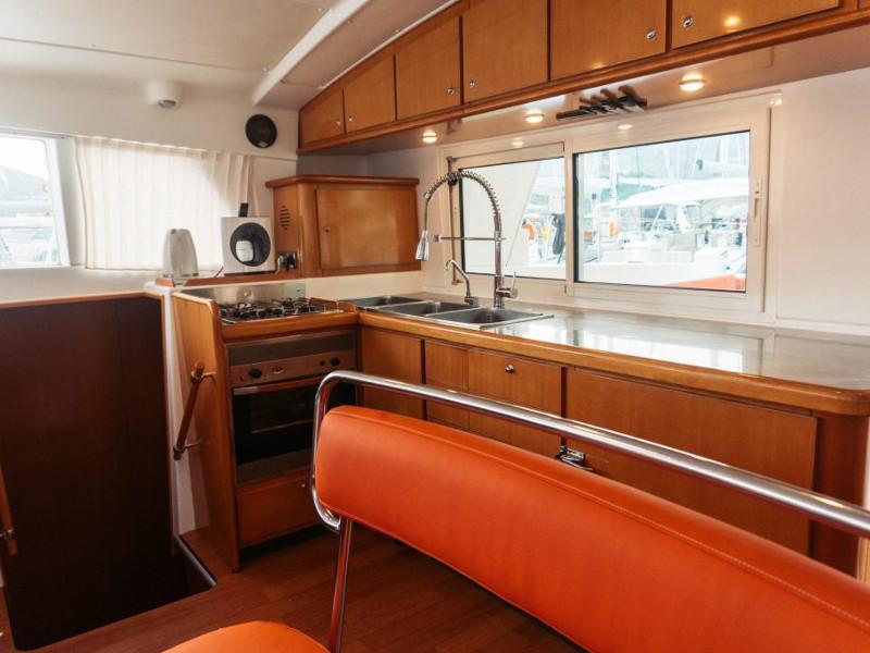 Book yachts online - catamaran - Lagoon 440 - Futuna Lua - rent