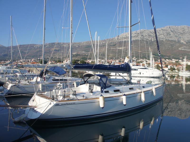 Book yachts online - sailboat - Salona 45 - Mima - rent