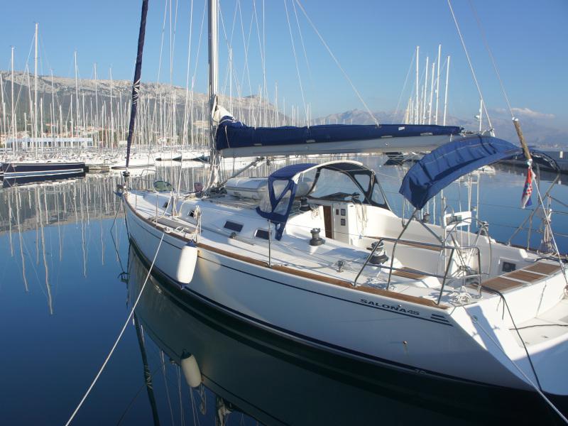 Book yachts online - sailboat - Salona 45 - Mima - rent