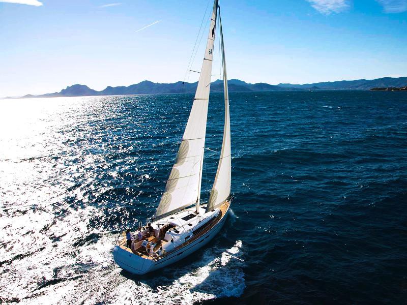 Book yachts online - sailboat - Bavaria Cruiser 46 - Jochi - rent