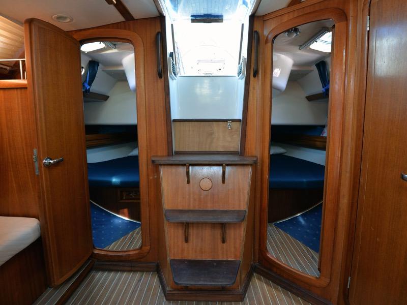 Book yachts online - sailboat - Dufour 454 Classic - Star Light - rent
