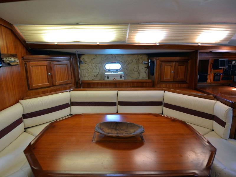 Book yachts online - sailboat - Dufour 454 Classic - Star Light - rent