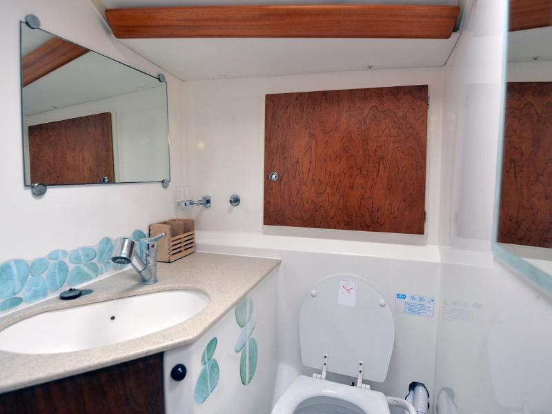 Book yachts online - sailboat - Dufour 454 Classic - Star Light - rent