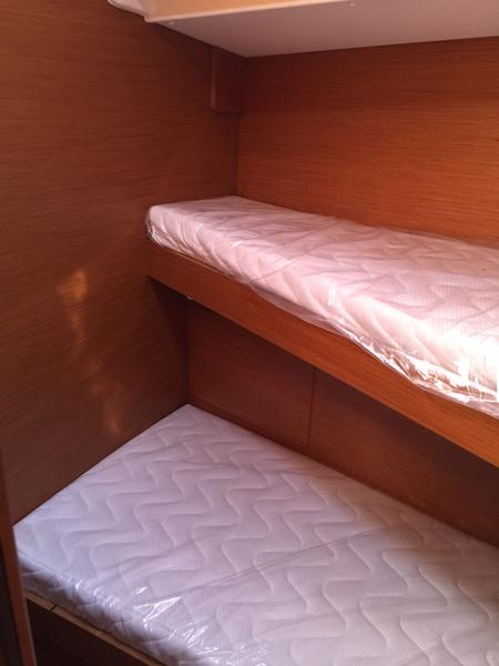 Book yachts online - sailboat - Sun Odyssey 449 - Luna  - rent