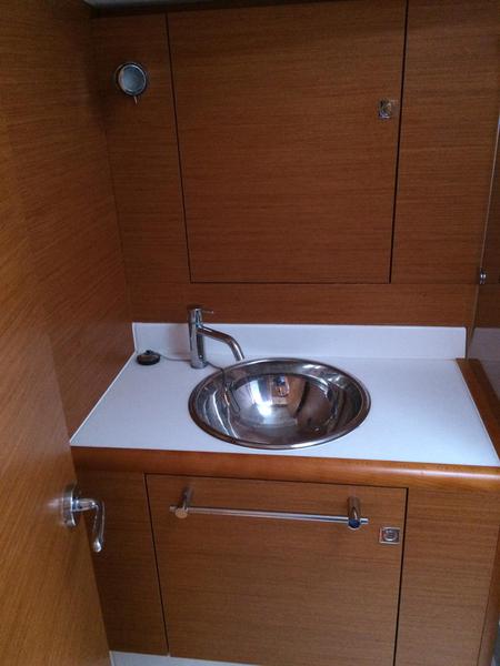 Book yachts online - sailboat - Sun Odyssey 449 - Luna  - rent