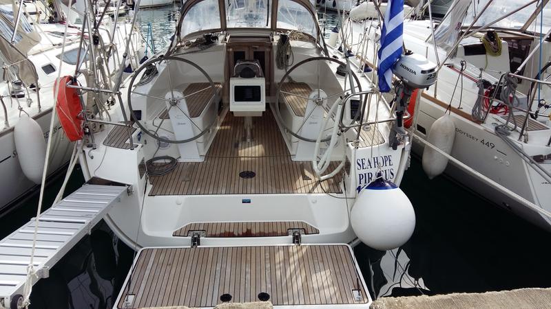 Book yachts online - sailboat - Bavaria Cruiser 37 - Sea Hope - rent