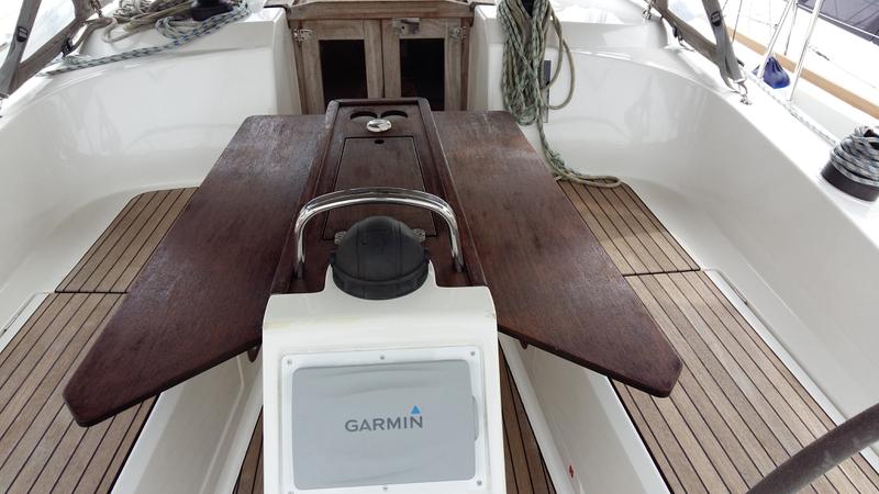 Book yachts online - sailboat - Bavaria Cruiser 37 - Sea Hope - rent