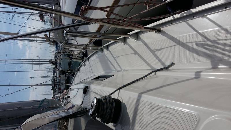 Book yachts online - sailboat - Bavaria Cruiser 37 - Sea Hope - rent