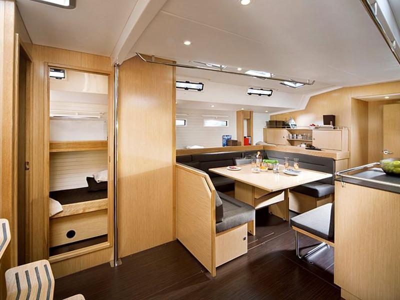 Book yachts online - sailboat - Bavaria 55 Cruiser - B55-10-A - rent