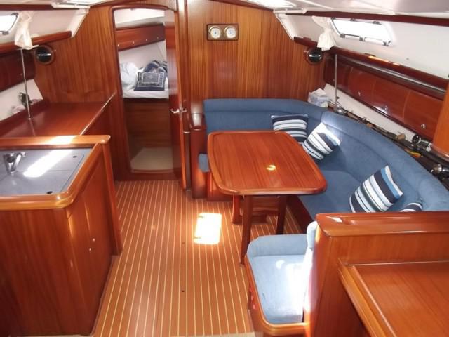Book yachts online - sailboat - Bavaria 38 - B38-05-K - rent