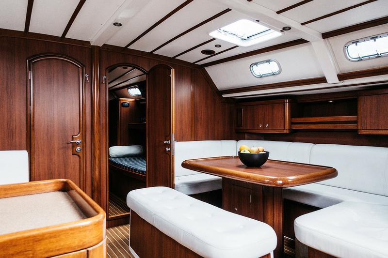 Book yachts online - sailboat - Ocean Star 56.1 - Wind Dueller - rent