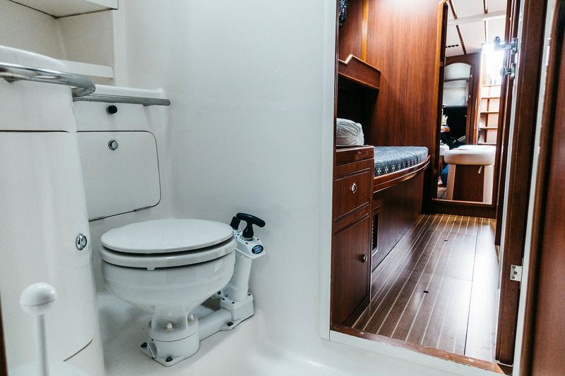 Book yachts online - sailboat - Ocean Star 56.1 - Wind Dueller - rent