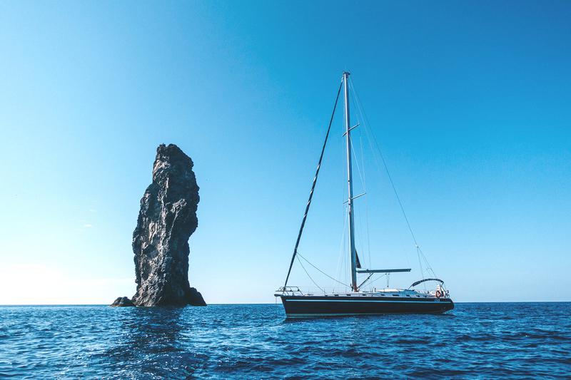 Book yachts online - sailboat - Ocean Star 56.1 - Wind Dueller - rent