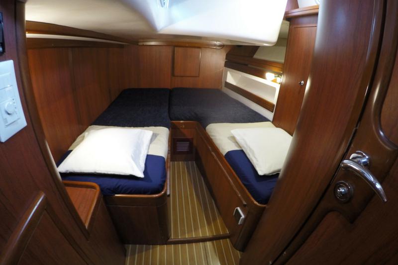 Book yachts online - sailboat - Ocean Star 56.1 - Wind Dueller - rent