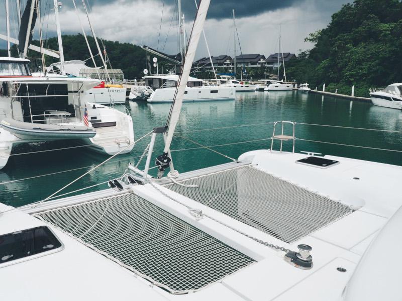 Book yachts online - catamaran - Lagoon 42 -Owner's Version - P&amp;B - rent
