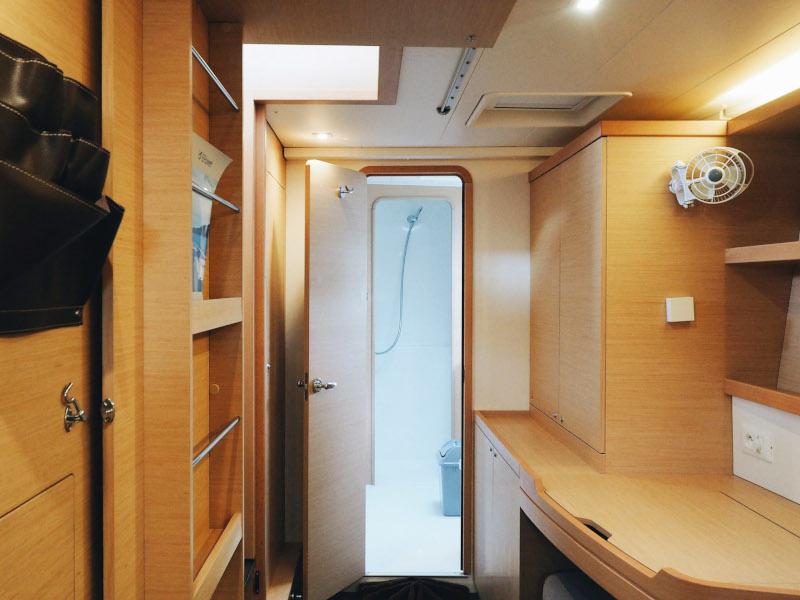 Book yachts online - catamaran - Lagoon 42 -Owner's Version - P&amp;B - rent