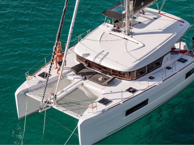 Book yachts online - catamaran - Lagoon 40 - 4Cab/2Hd - Nauti Buoy - rent