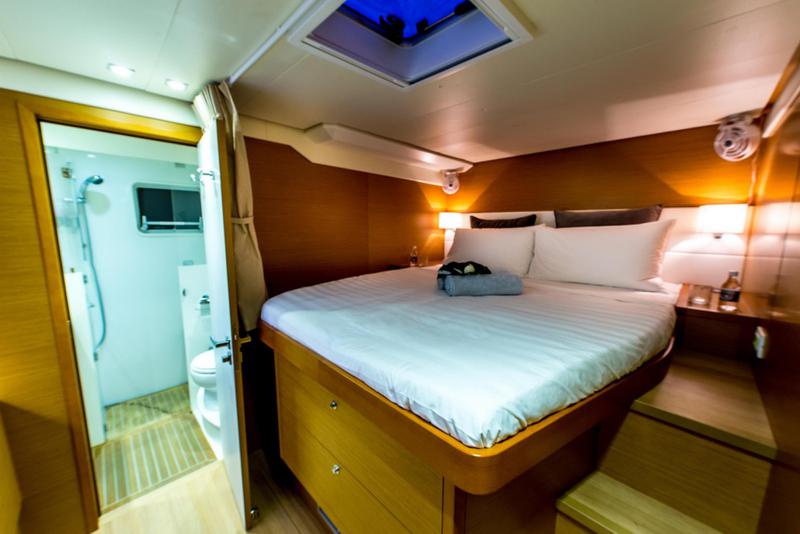 Book yachts online - catamaran - Lagoon 620 - 5 cab - Primetime - rent