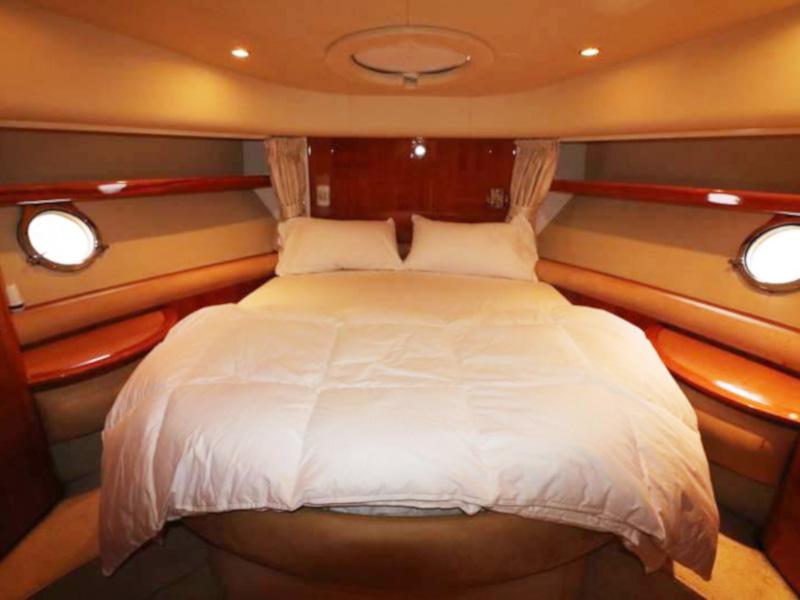 Book yachts online - motorboat - Azimut 55 Evolution - After 8 - rent