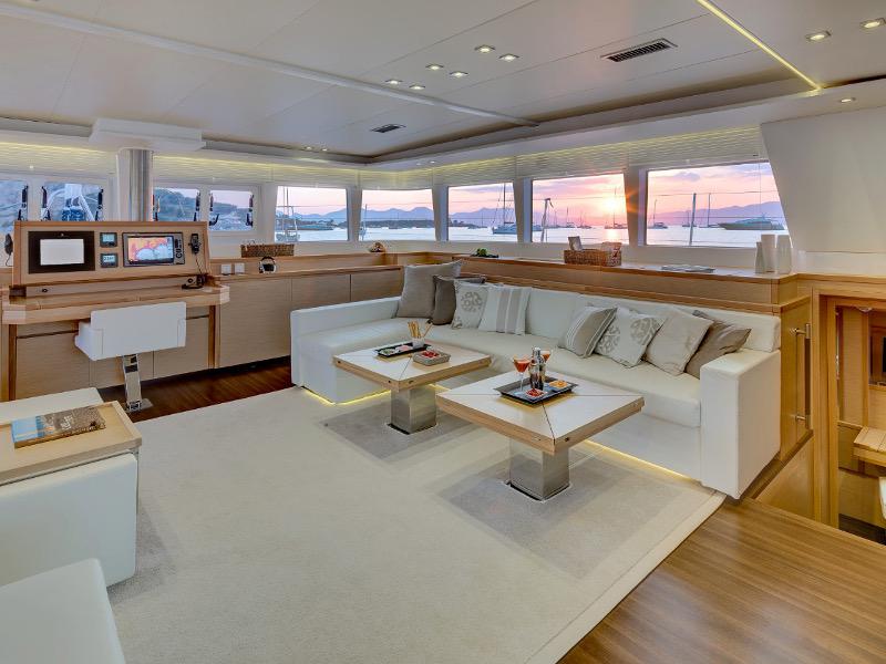 Book yachts online - catamaran - Lagoon 620 - GB Odyssey - rent